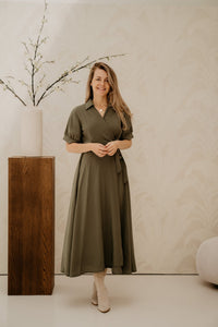 Aline wikkeljurk khaki - Bij Keesje - Bij Keesje - Jurk