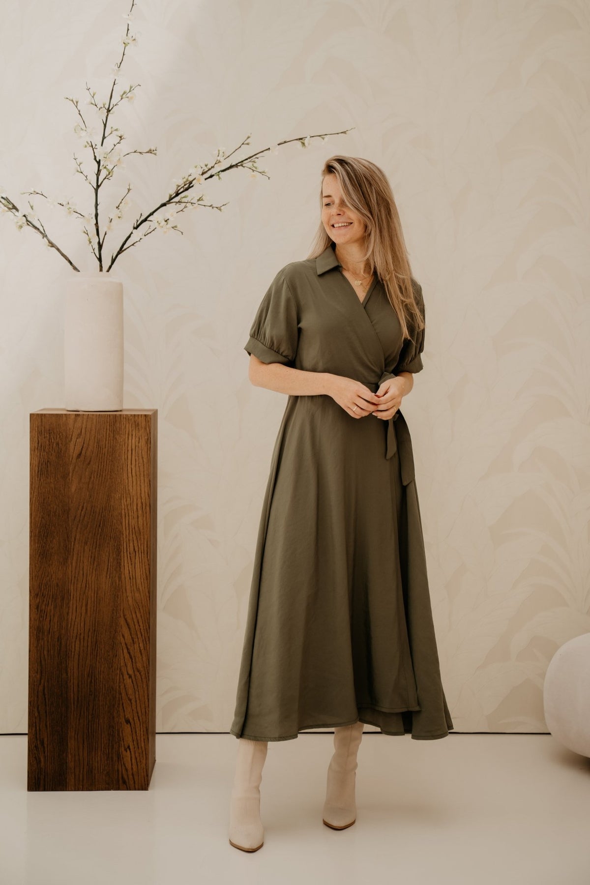 Aline wikkeljurk khaki - Bij Keesje - Bij Keesje - Jurk