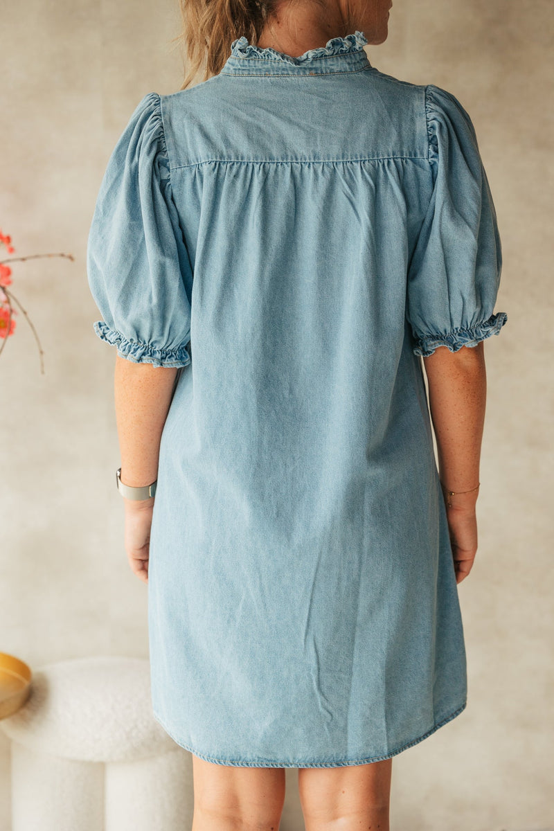 Alma denim dress stonewash - Bij Keesje