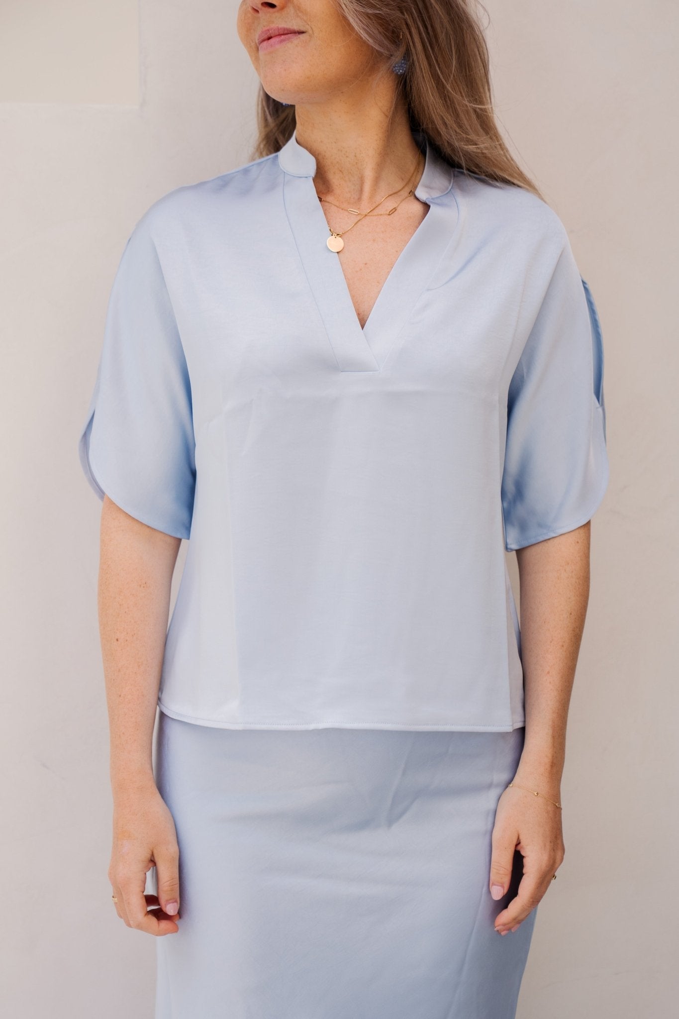 Anelle Heavy Sateen Blouse Light Blue - Bij Keesje - Neo Noir - Blouse