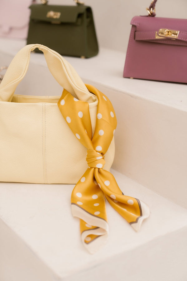 Ariane sjaal polka dot geel - Bij Keesje - Bij Keesje