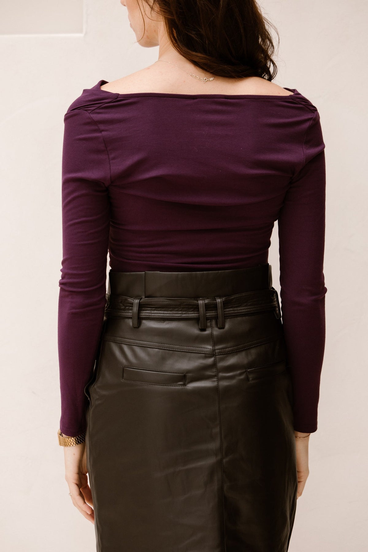 Aubergine top off shoulder - Bij Keesje - Bij Keesje