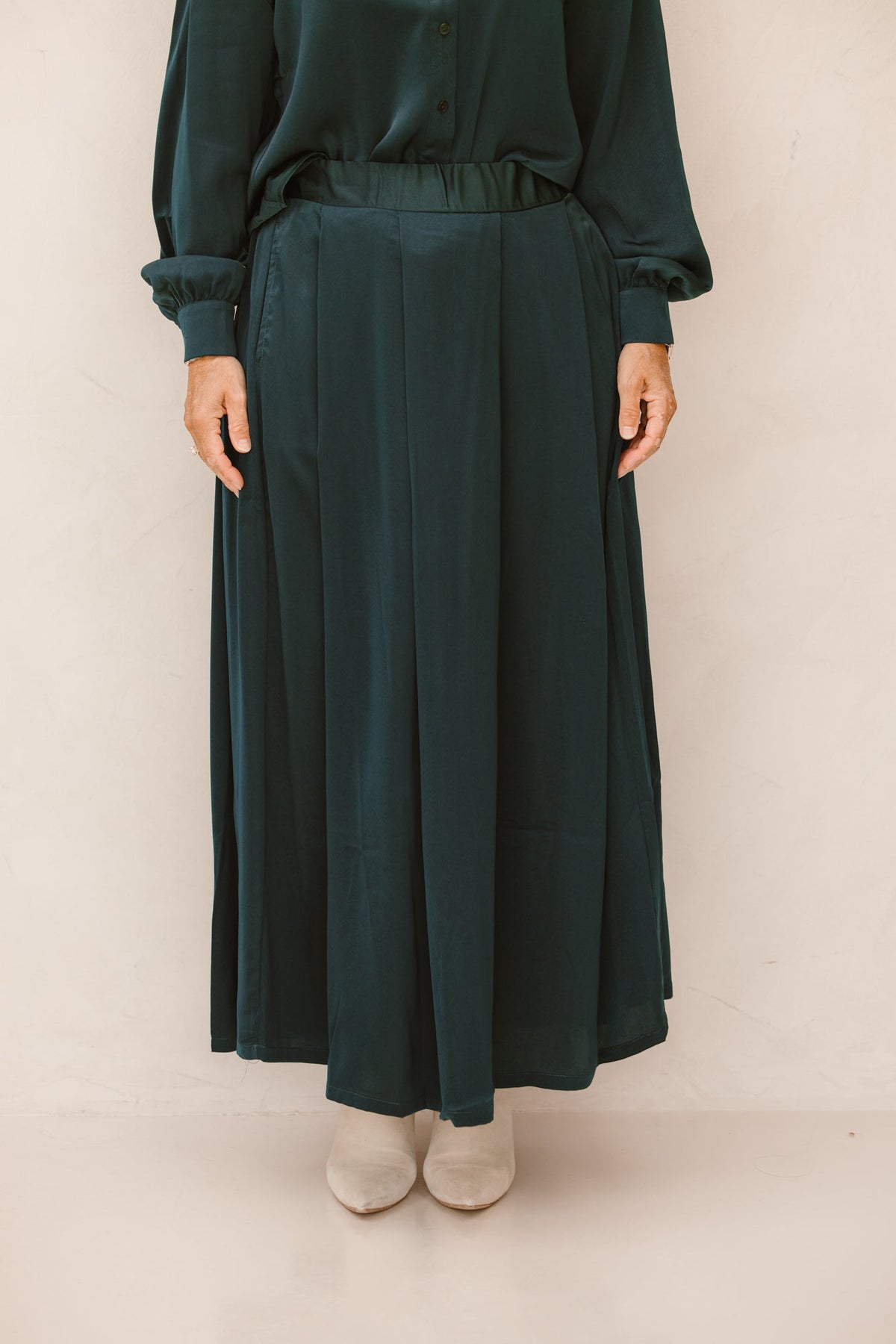 B775 Rok met plooien deep teal - Bij Keesje - K - design