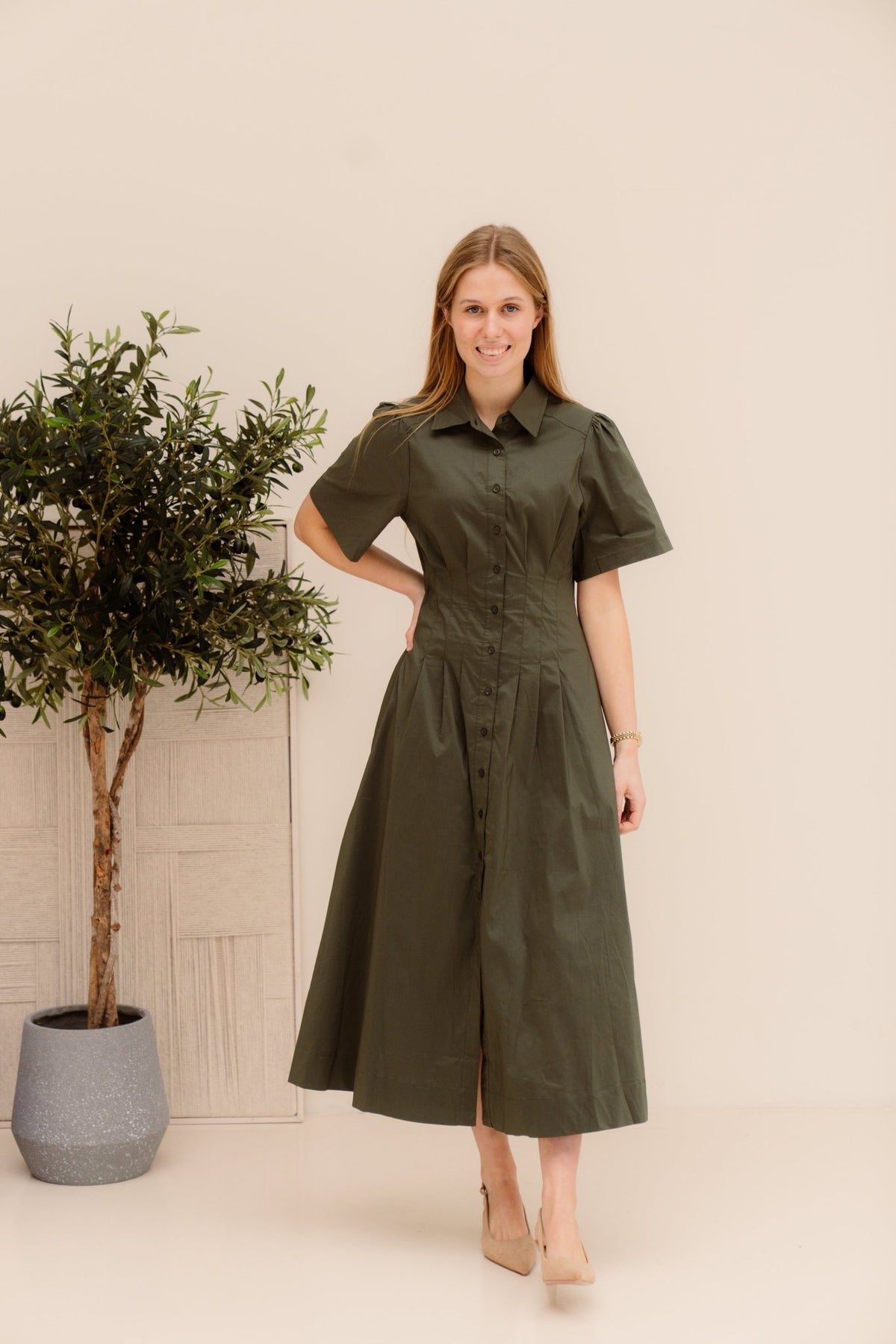 Baia poplin dress army - Bij Keesje - Neo Noir - Jurk