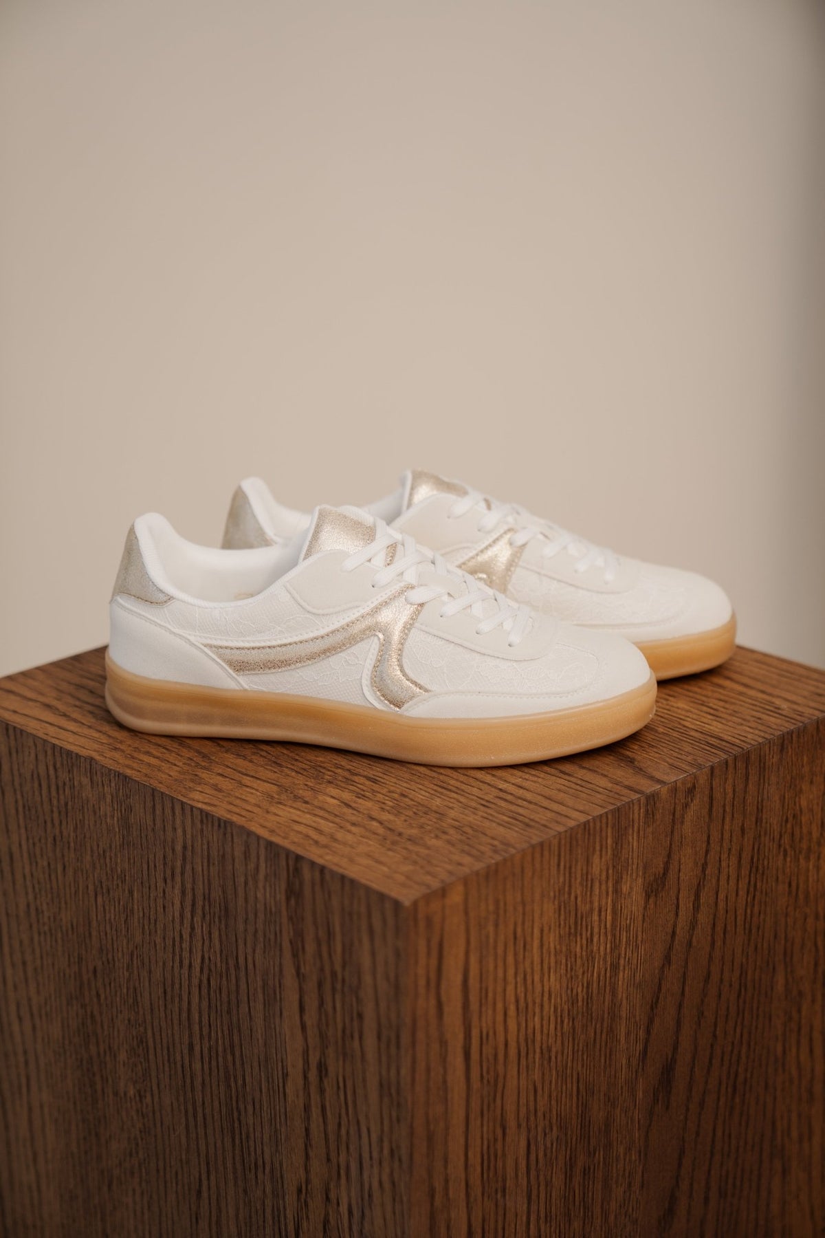 Bali sneaker lace off white - Bij Keesje - Shoecolate - Schoenen