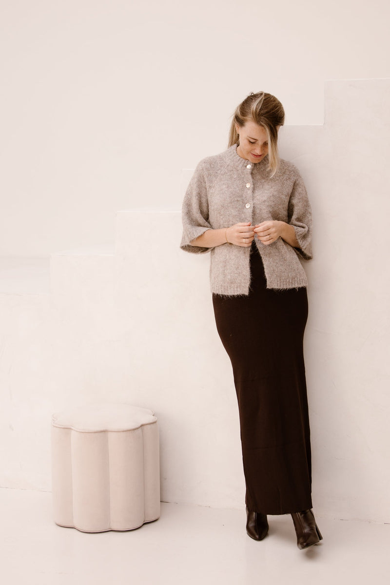 Benuta fluffy knit cardigan beige melange - Bij Keesje - Neo Noir