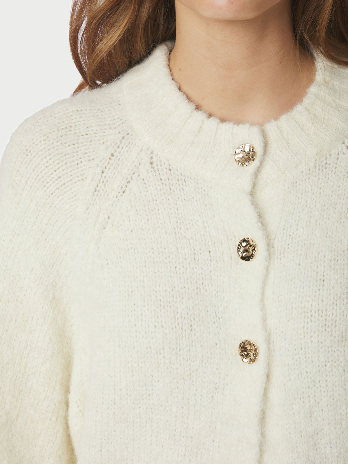 Benuta Fluffy Knit Cardigan Off White - Bij Keesje - Neo Noir