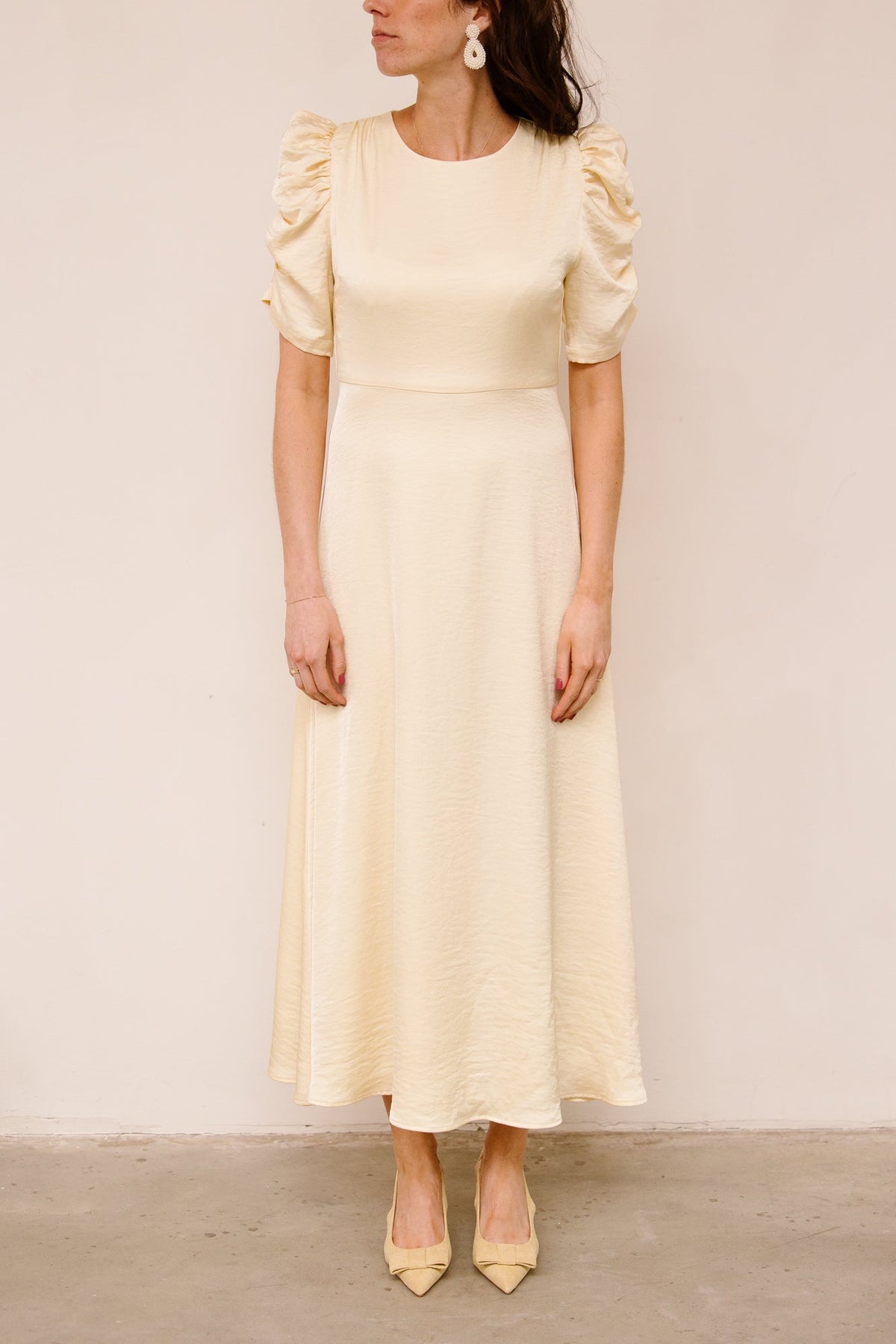 Benuti solid dress light yellow - Bij Keesje - Neo Noir - Jurk