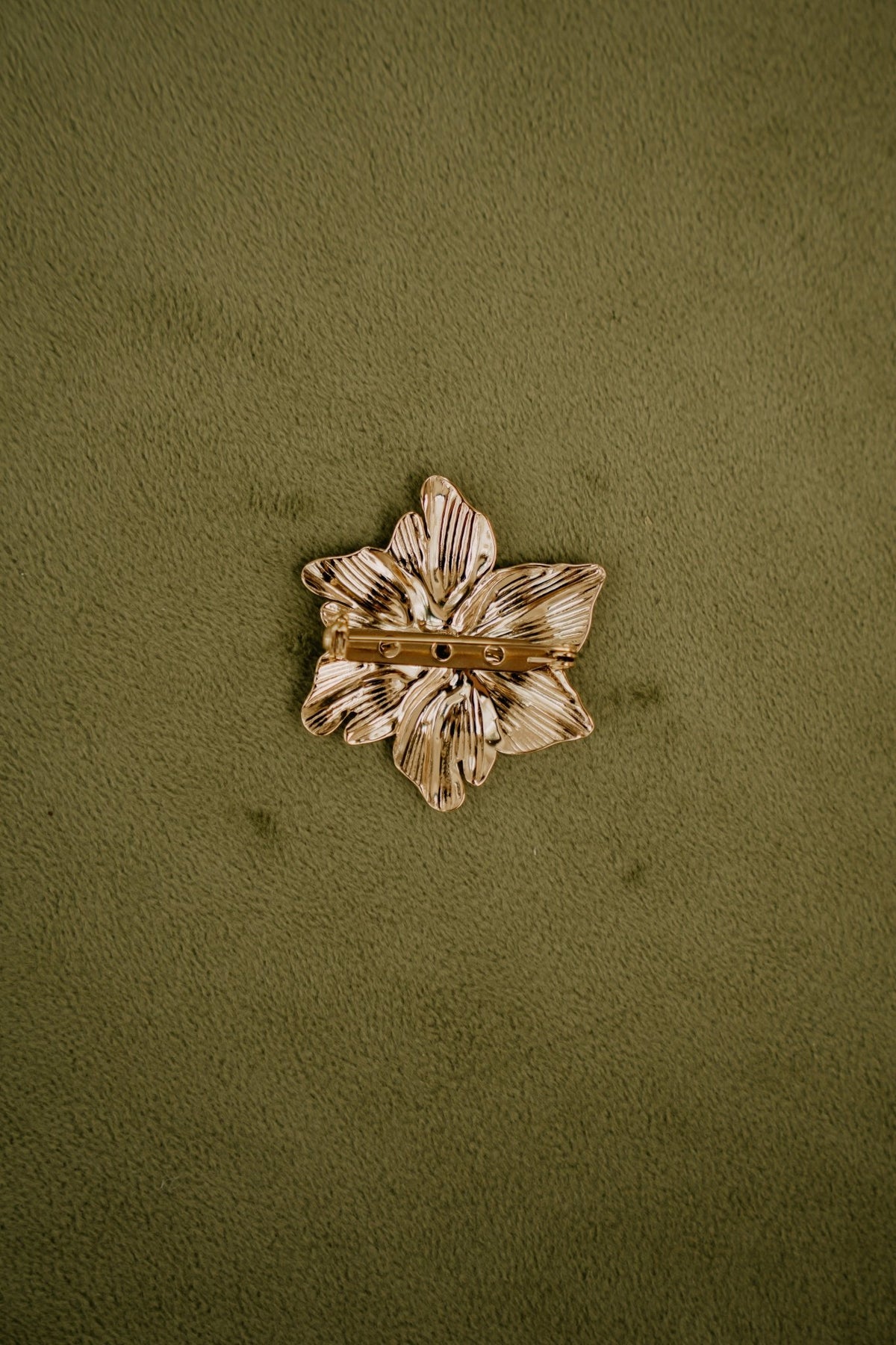 Broche flower gold - Bij Keesje - Bij Keesje - accessoires