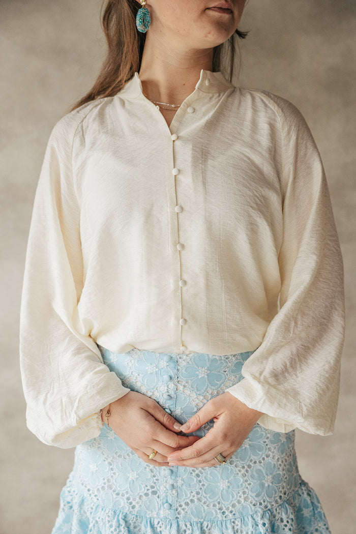 Camille solid blouse white - Bij Keesje