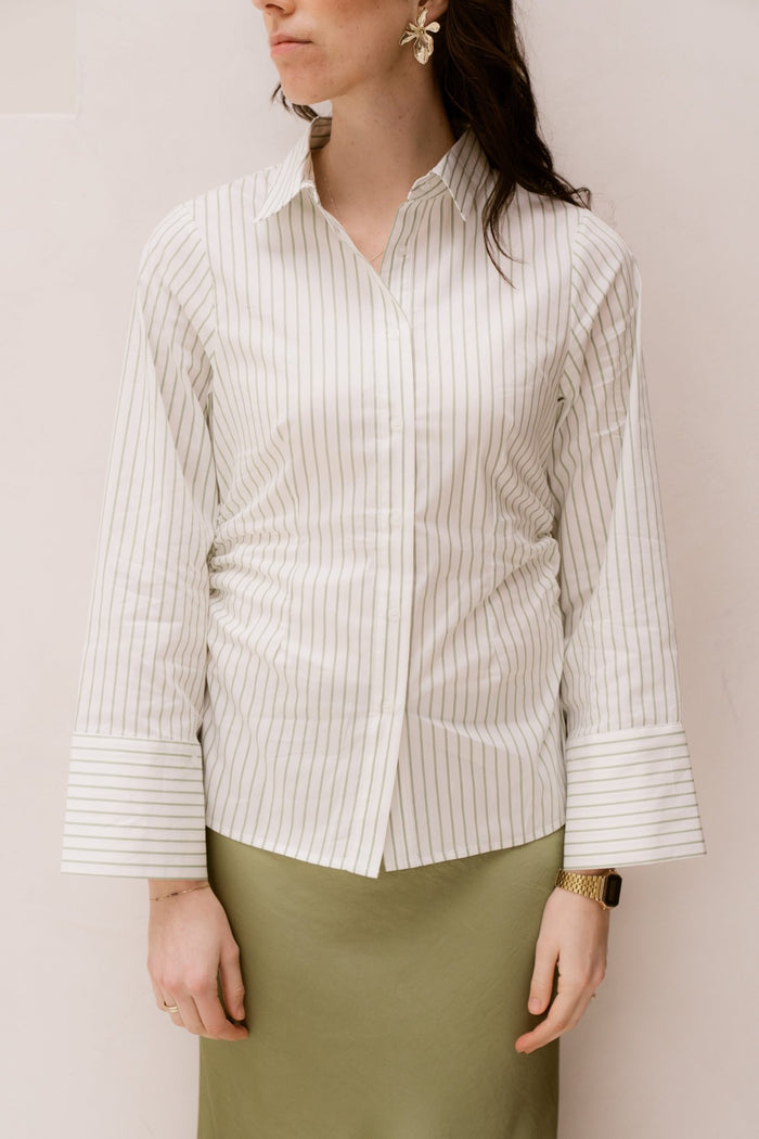 Caroli Stripe Shirt Dusty Green - Bij Keesje - Neo Noir