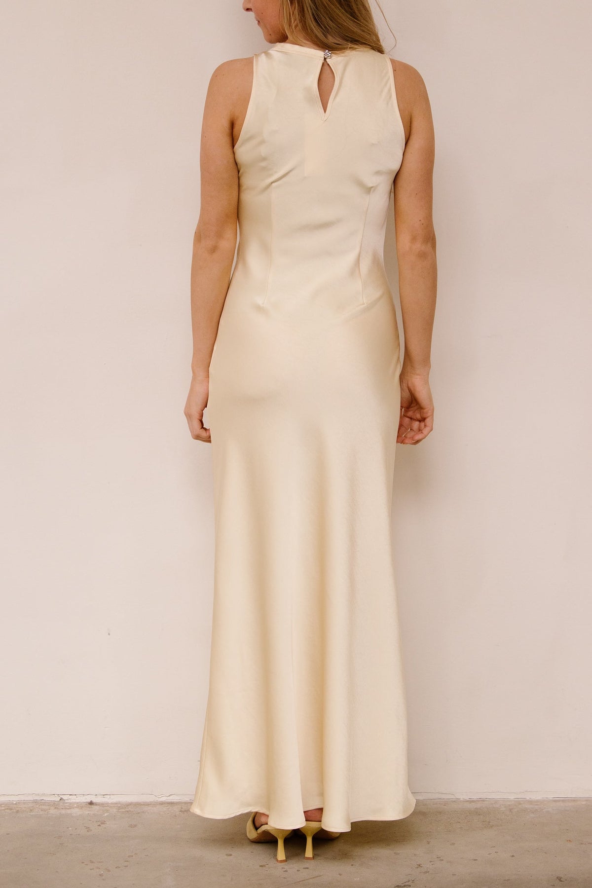 Celinie Heavy Sateen Dress Light Yellow - Bij Keesje - Neo Noir - jurk