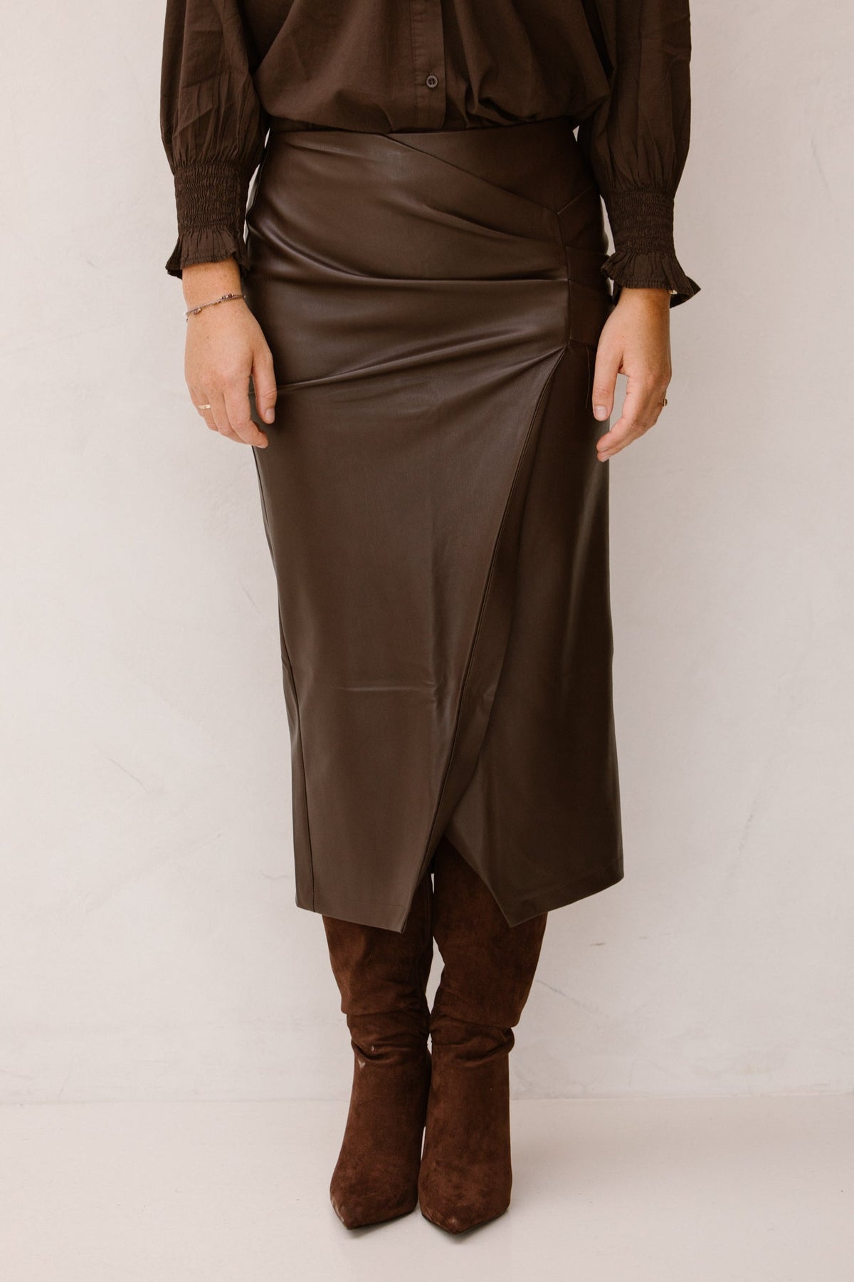 Chocolate skirt pu - Bij Keesje - Bij Keesje