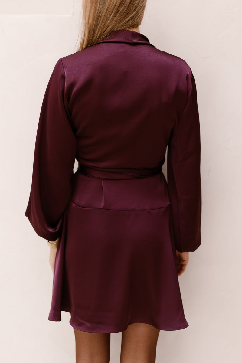 Colbie heavy sateen dress - Bij Keesje - Neo Noir