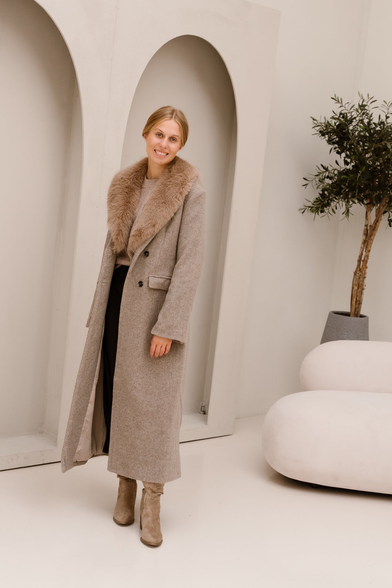 Corina Herringbone Twill Coat Beige Melange - Bij Keesje - Neo Noir - jas