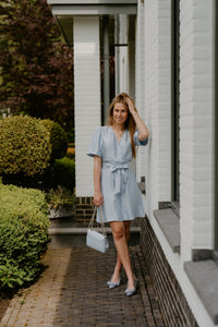Dita structure satin dress classic blue - Bij Keesje - Freebird - Jurk