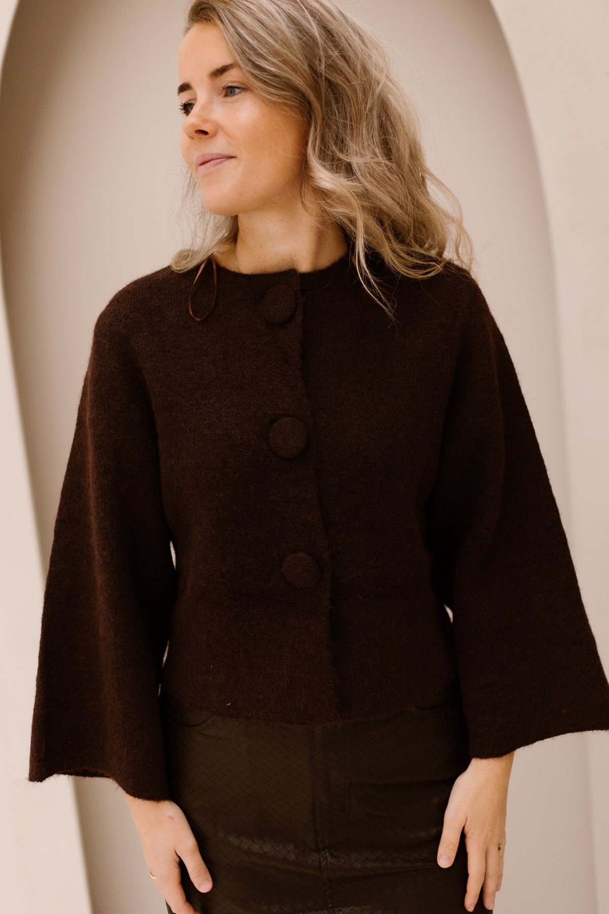 Edie button cardigan brown - Bij Keesje - Bij Keesje - Vest