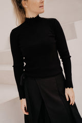 Emmelie mock neck top black
