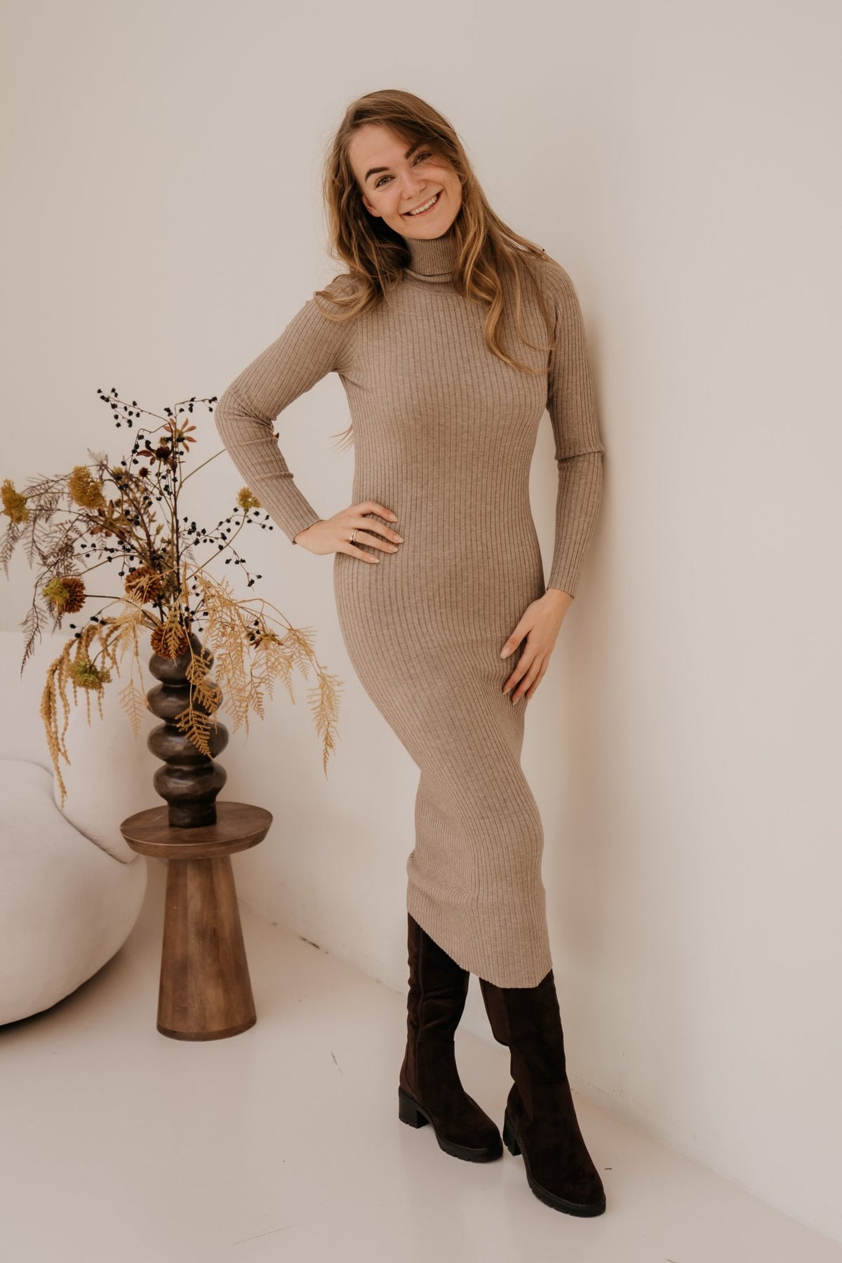 Esmee bodycon dress taupe - Bij Keesje - Bij Keesje - Jurk