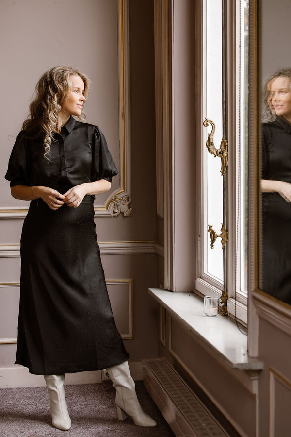 Etta Heavy Sateen Shirt Black - Bij Keesje - Neo Noir