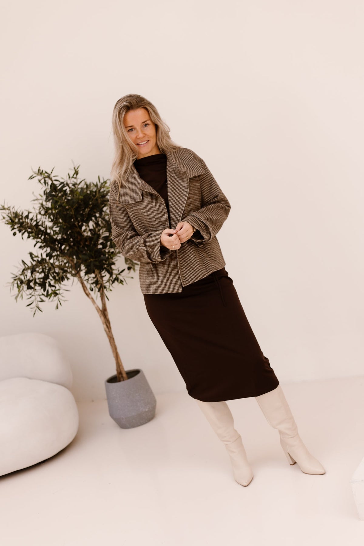 Fqsalia Jacket Desert Taupe Black - Bij Keesje - Free/Quent - jas