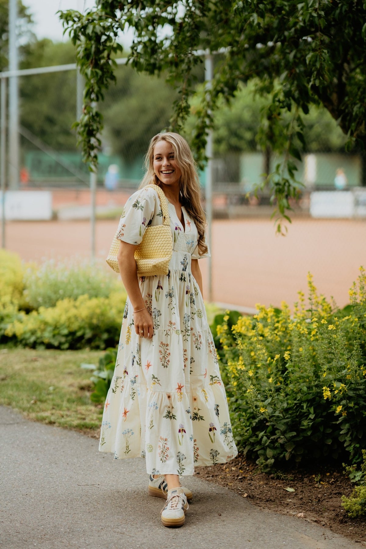 Gardena Flower Rank Dress Off White - Bij Keesje - Neo Noir - Jurk