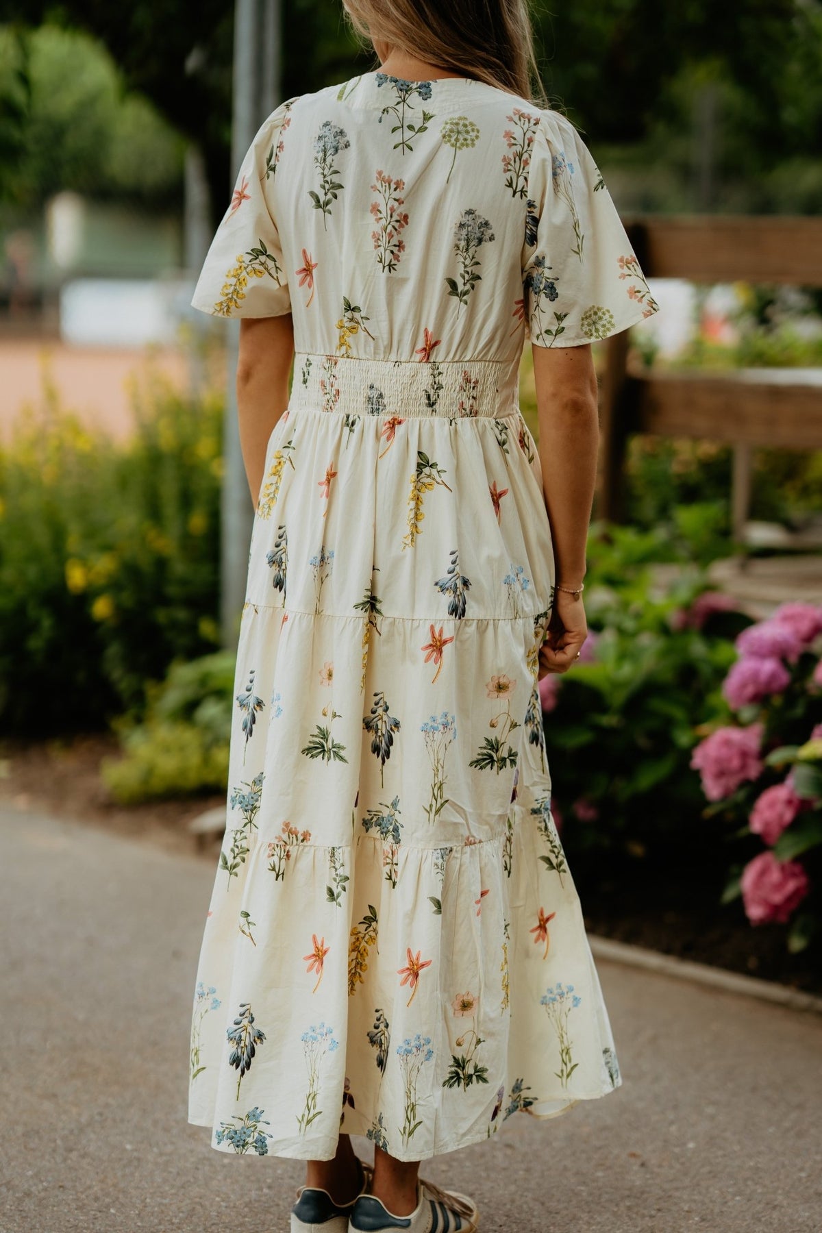 Gardena Flower Rank Dress Off White - Bij Keesje - Neo Noir - Jurk