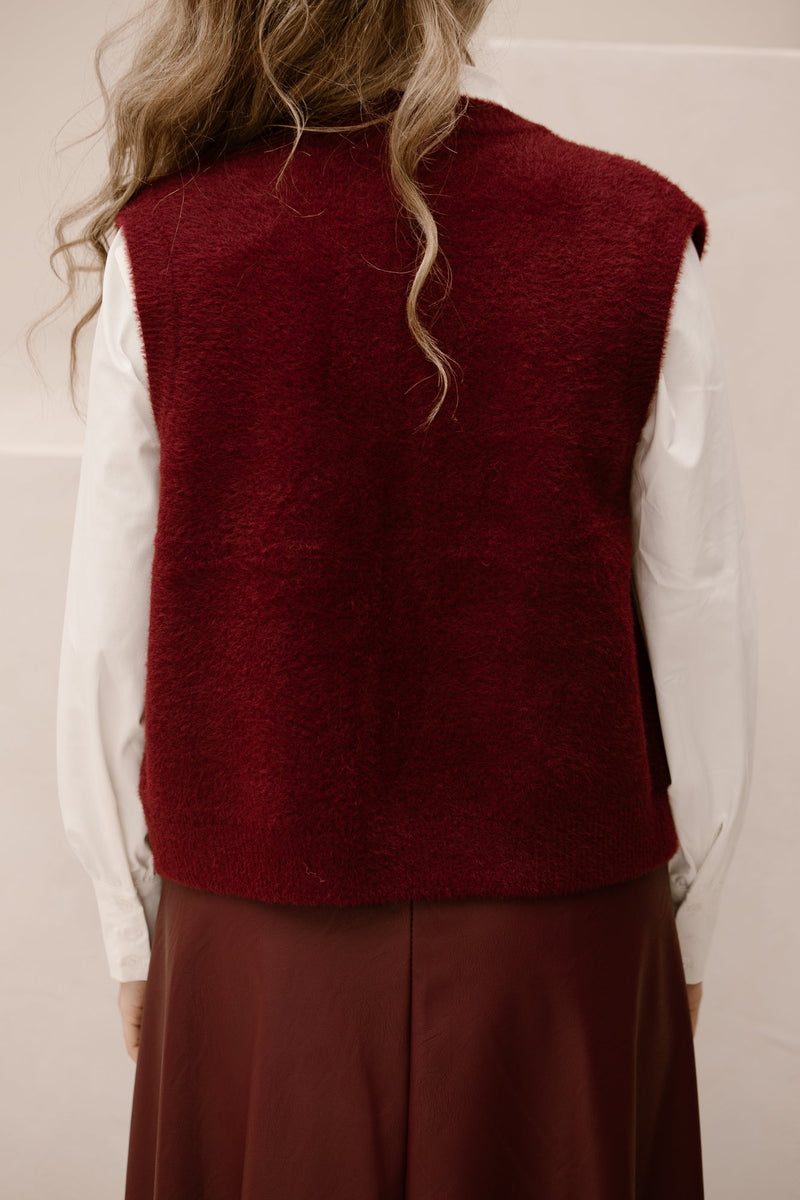 Gilet fluffy with pockets burgundy - Bij Keesje - Bij Keesje