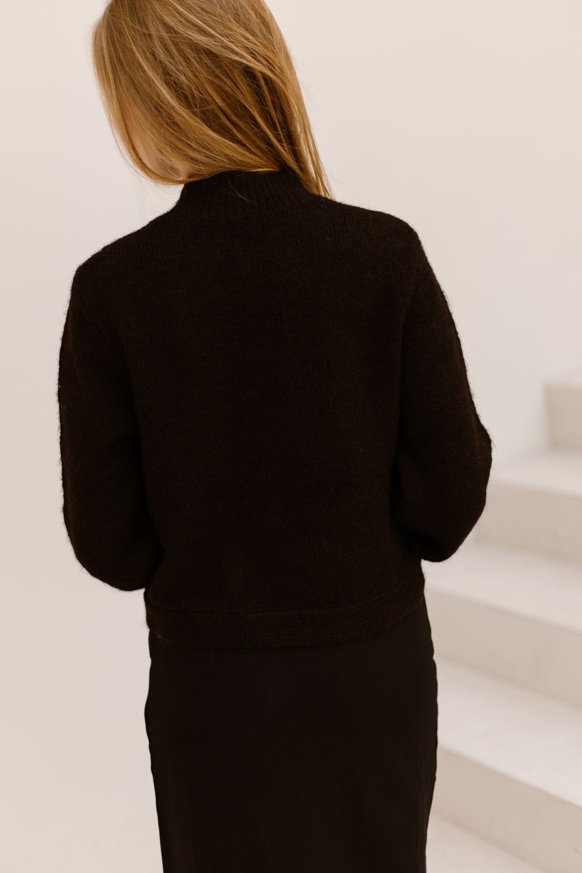 Gio fluffy knit cardigan - dark brown - Bij Keesje - Neo Noir - Vest