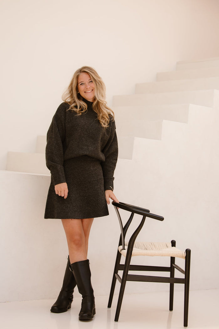 Gisa knit skirt antracit - Bij Keesje - Neo Noir