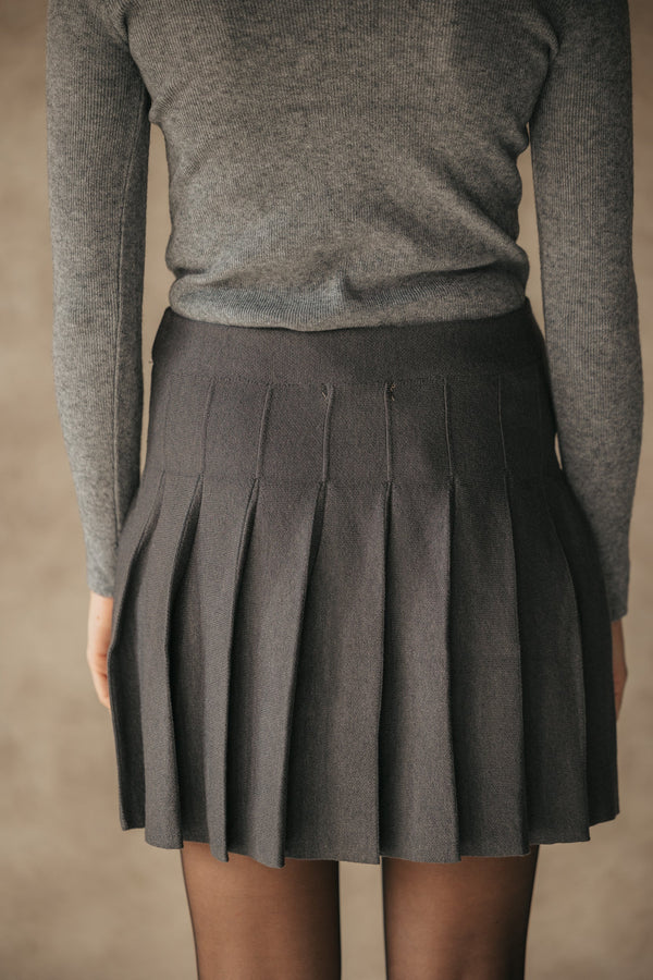 Grey skirt plooitjes - Bij Keesje