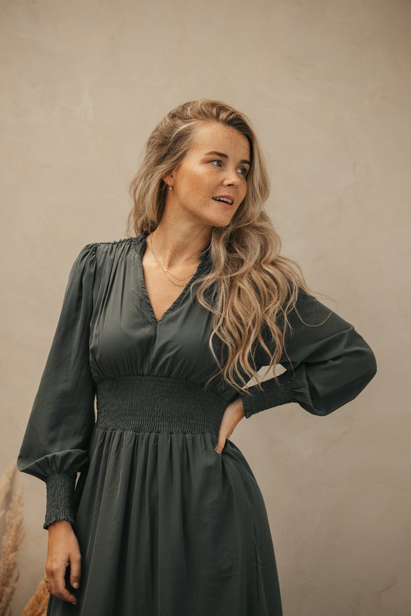 Hilde taille dress grijs - Bij Keesje