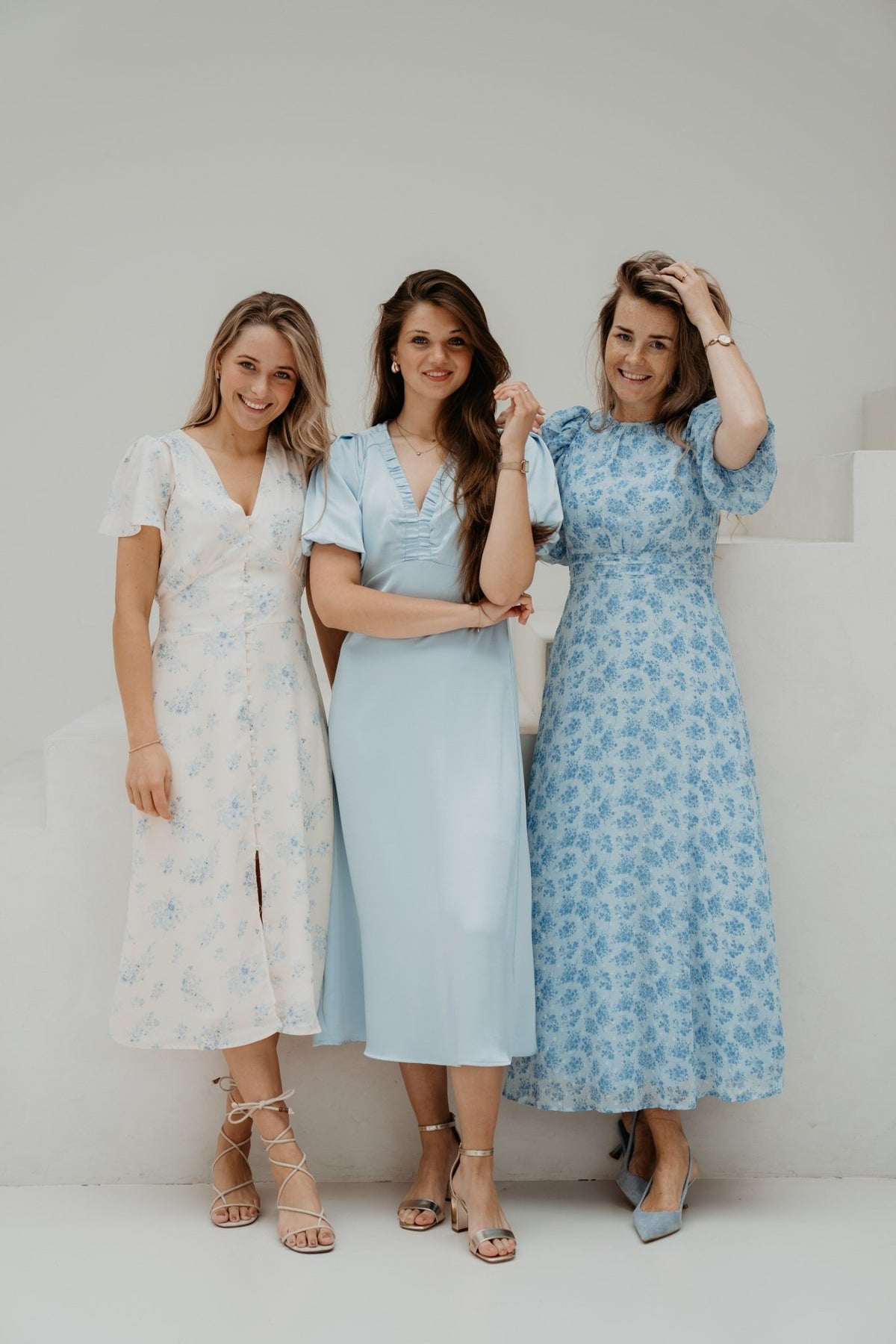 Illana Heavy Sateen Dress Light Blue - Bij Keesje - Neo Noir - Jurk