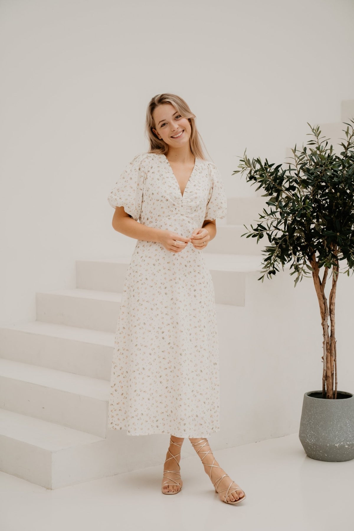 Illana Small Rose Flower Dress Light Yellow - Bij Keesje - Neo Noir - Jurk