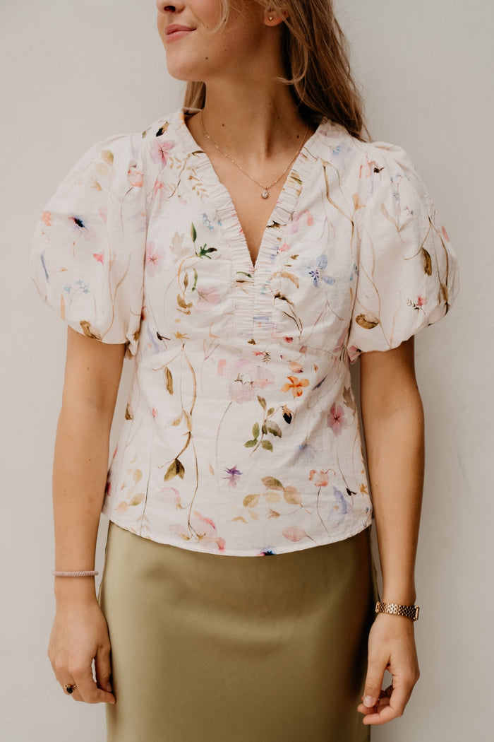 Irana Flower Blouse Off White - Bij Keesje - Neo Noir - Blouse