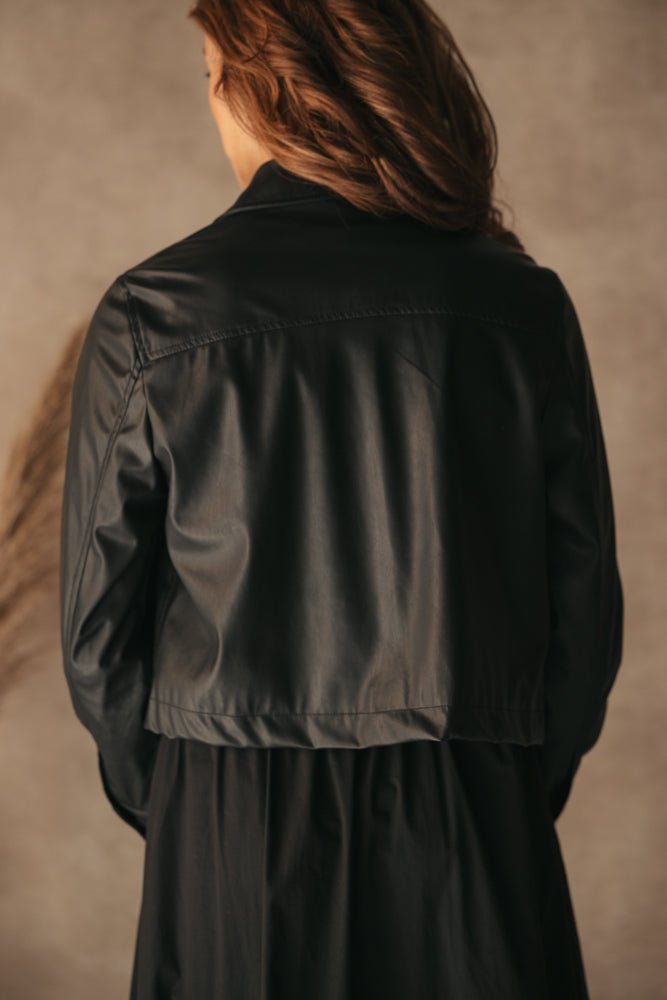 Jacket short vegan leather black - Bij Keesje