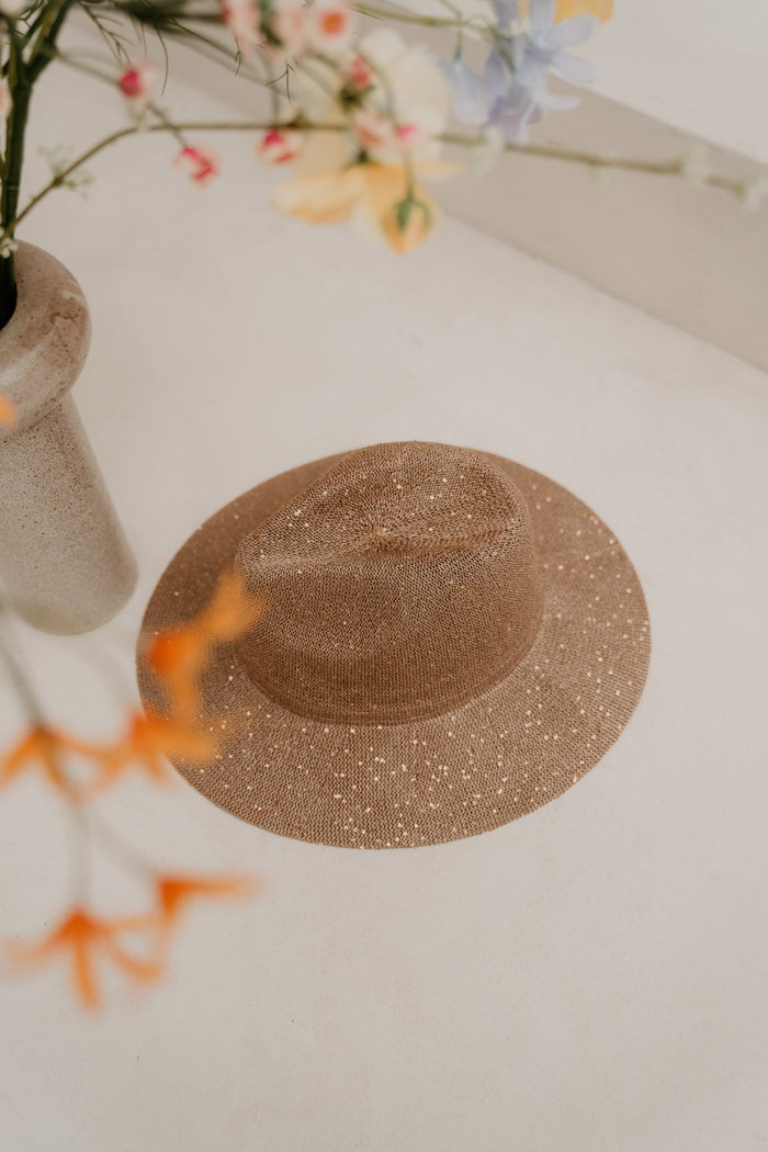 Jada hoed bruin - taupe glitter - Bij Keesje - Bij Keesje - Hoeden