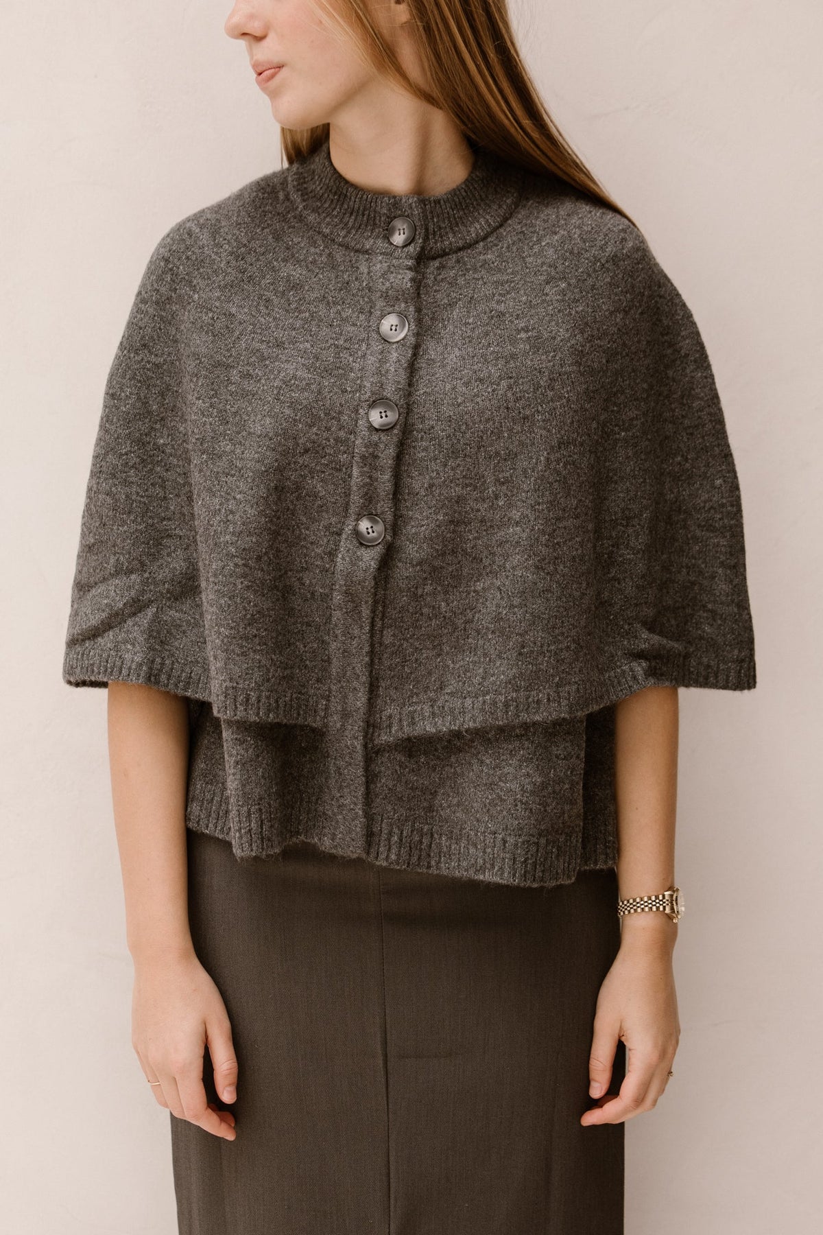 Josei Double Knit Cape Grey - Bij Keesje - Neo Noir
