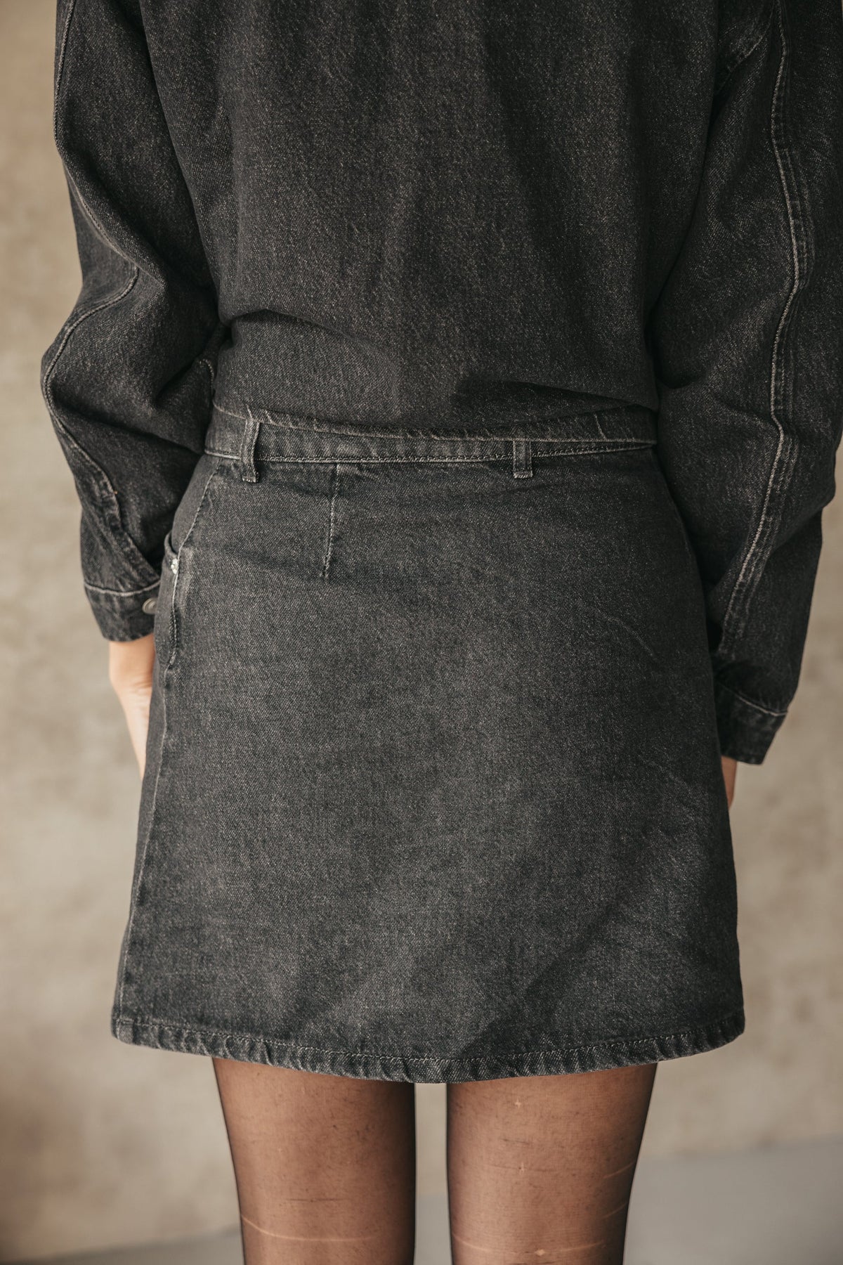 Kandra denim skirt dark grey - Bij Keesje