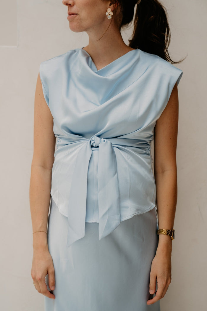 Katarim Heavy Sateen Top Lightblue - Bij Keesje - Neo Noir - top