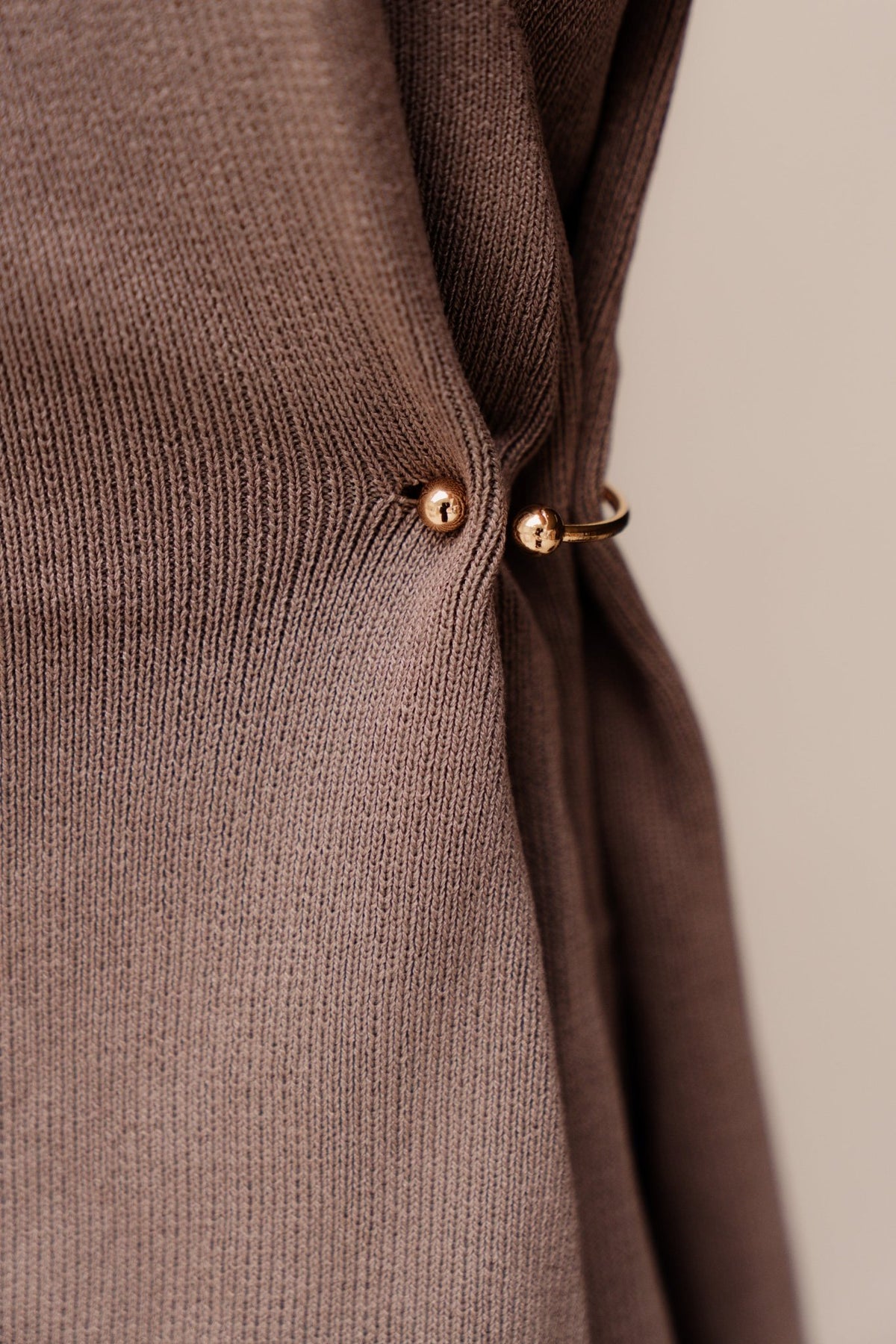 Katelyn top taupe - Bij Keesje - Bij Keesje - top