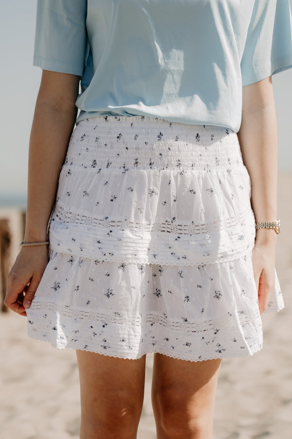 Kenia flower dobby skirt blue flower - Bij Keesje - Neo Noir - Rok
