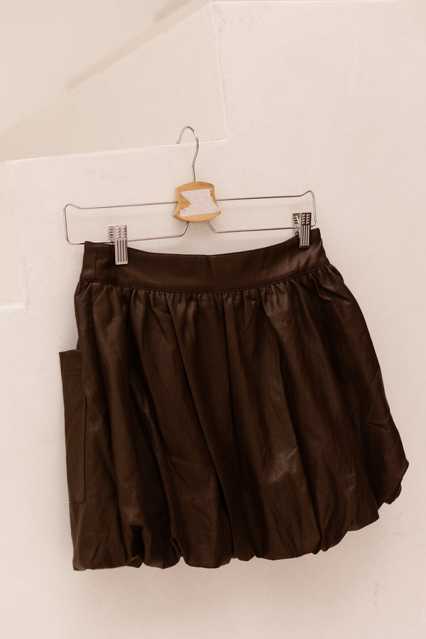 Leatherlook balloon skirt brown - Bij Keesje - Bij Keesje - Rok
