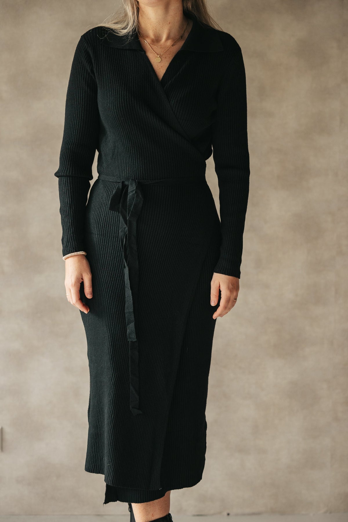 Lora Wrap dress black - Bij Keesje