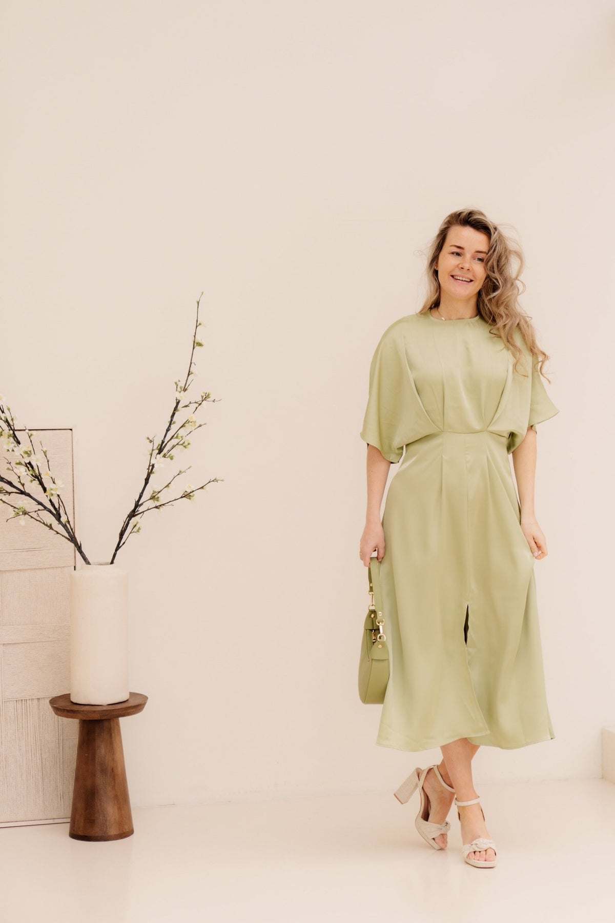 Lynn satinlook dress green - Bij Keesje - Bij Keesje - Jurk