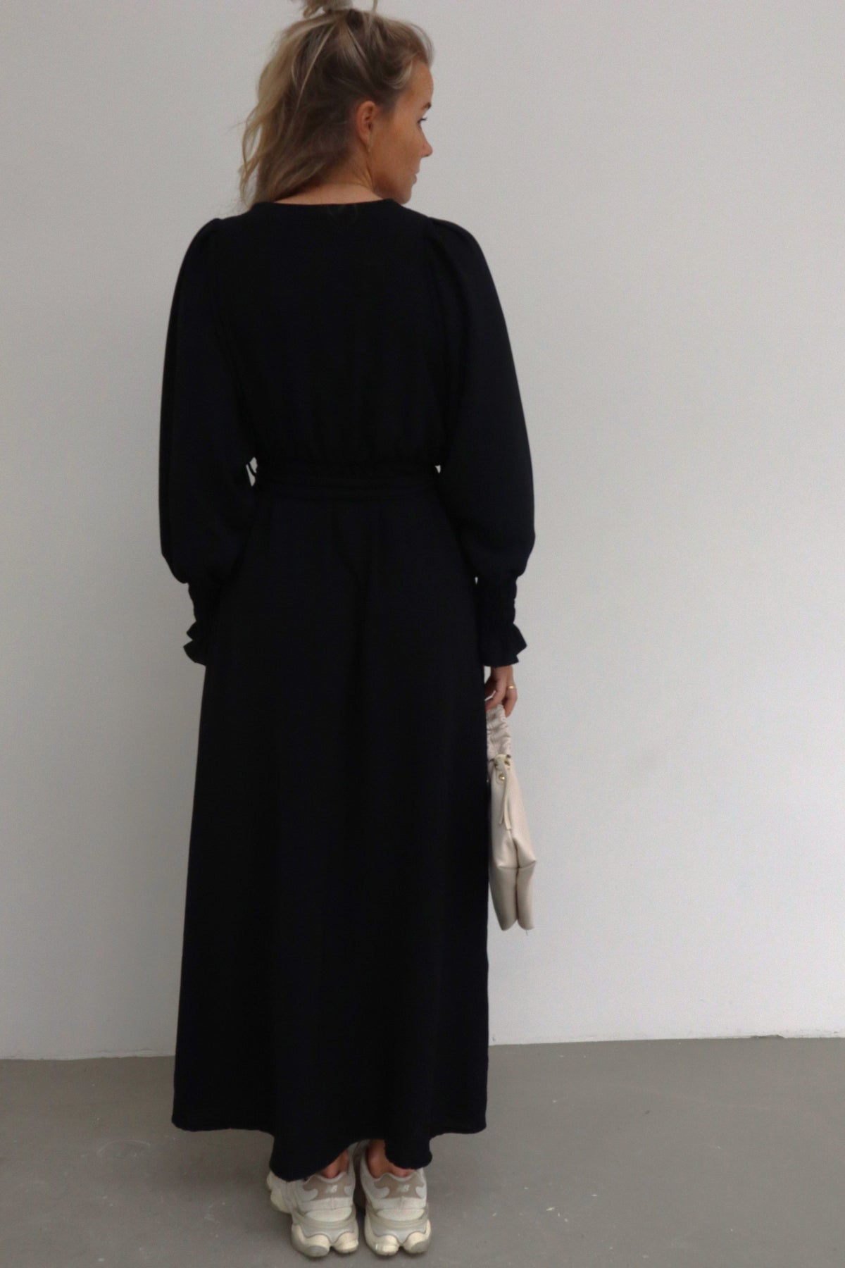 Maike long dress black - Bij Keesje