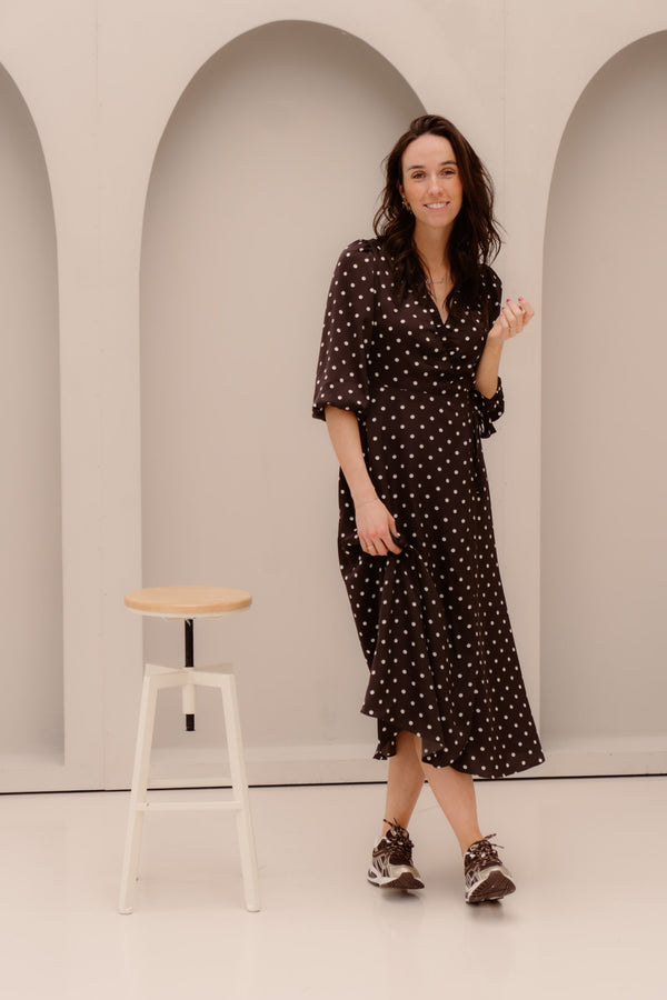 Malinga dot dress dark brown - Bij Keesje - Neo Noir - Jurk
