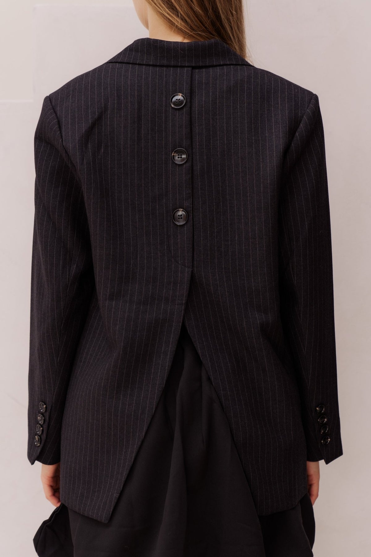 Marielle button back blazer - Bij Keesje - Neo Noir