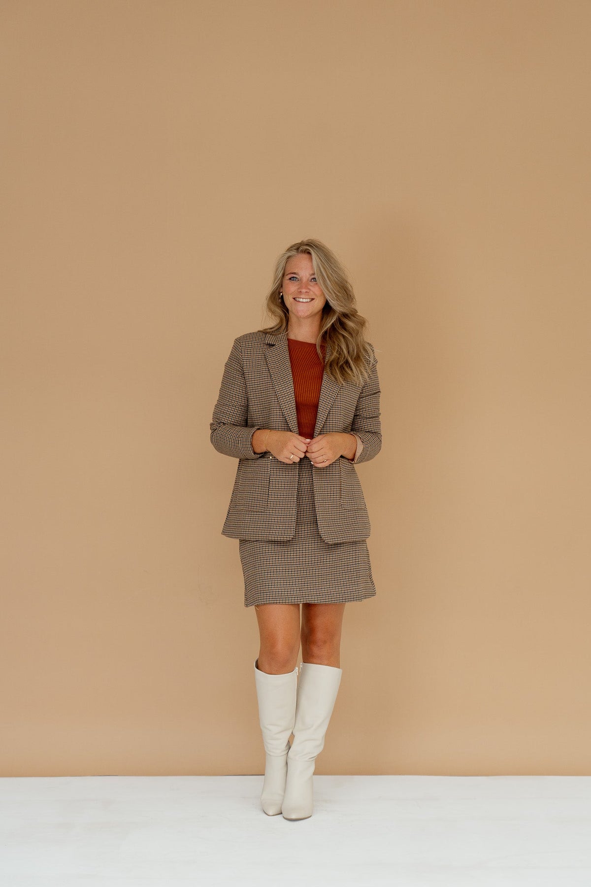 Marije ruit blazer brique/taupe - Bij Keesje