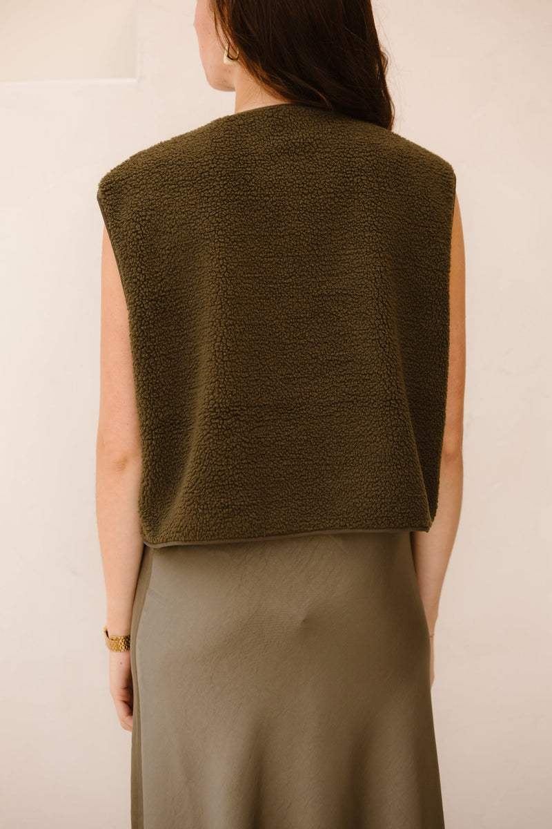 Mariko teddy vest army - Bij Keesje - Neo Noir